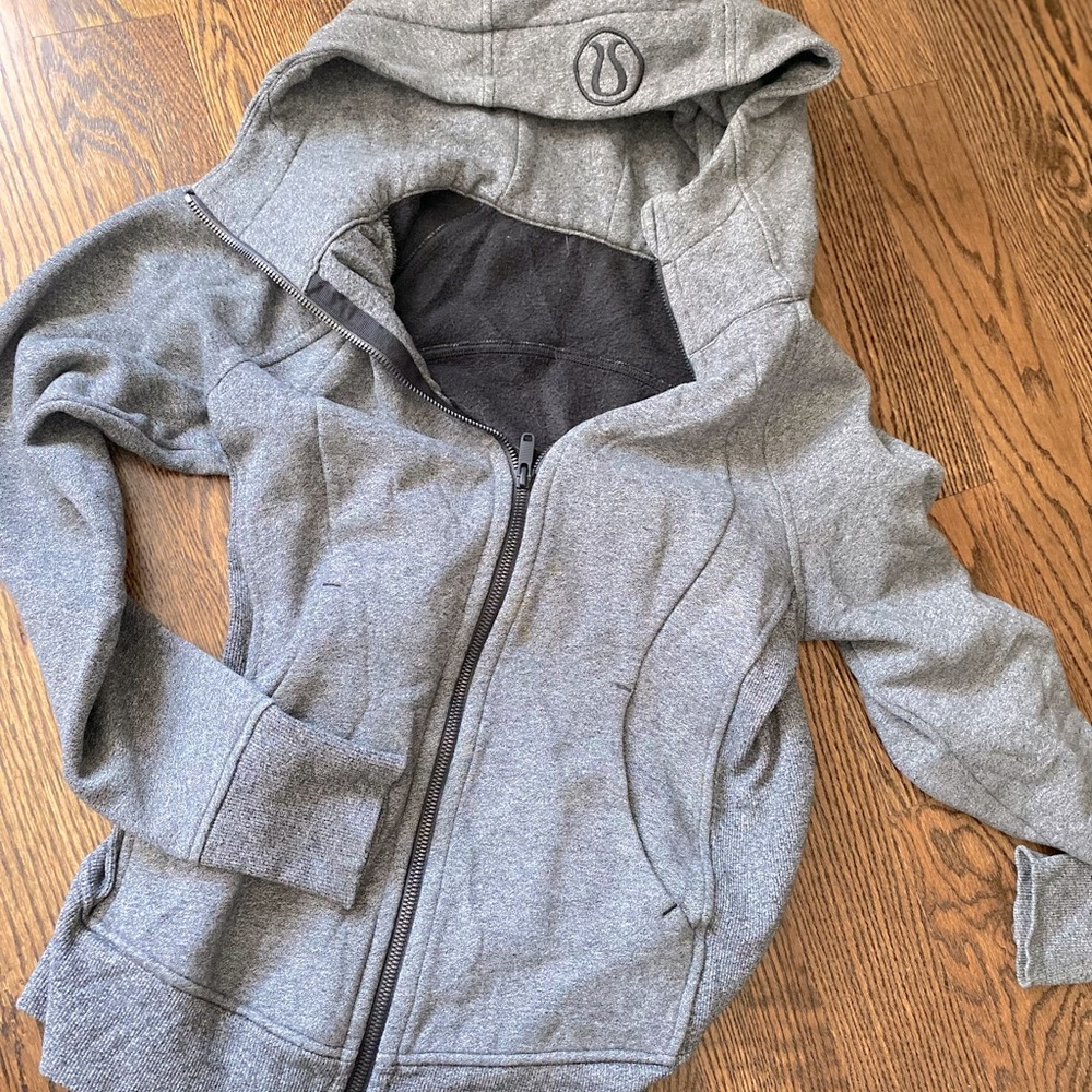 EUC Heathered Grey Scuba